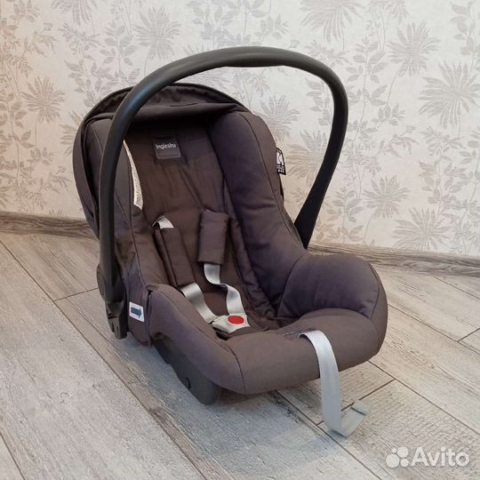 Автолюлька Inglesina isofix + база