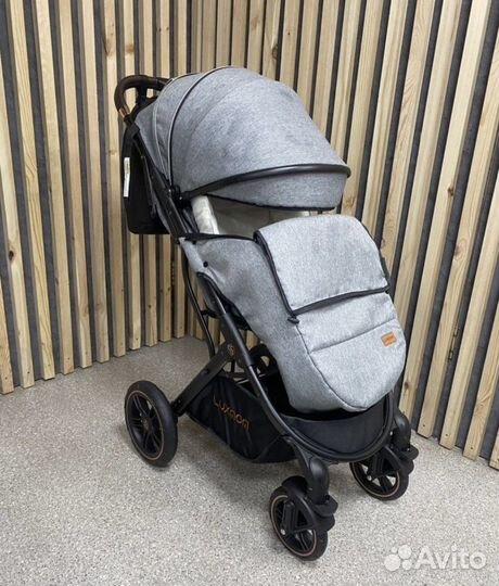 Коляска новая большие колеса
