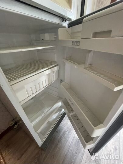 Холодильник stinol-110