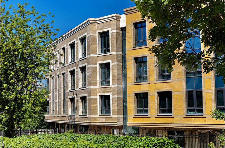 8-к. апартаменты, 372,6 м², 2/4 эт.