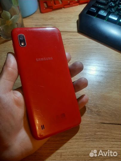 Samsung Galaxy A10, 2/32 ГБ