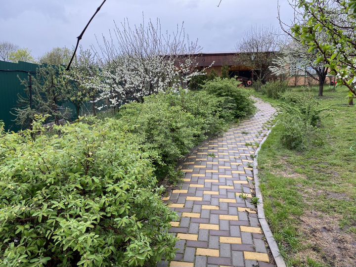 Дом 200 м² на участке 32 сот.