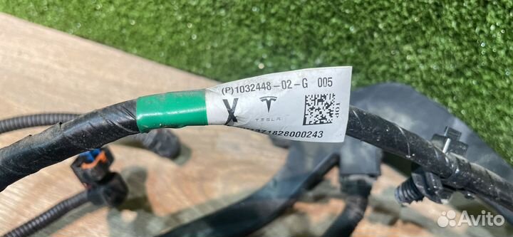 Проводка двигателя Tesla Model X 2018 103244802