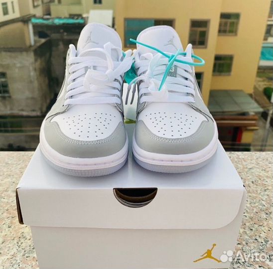 Nike Air Jordan 1 Low wolf Grey Оригинал