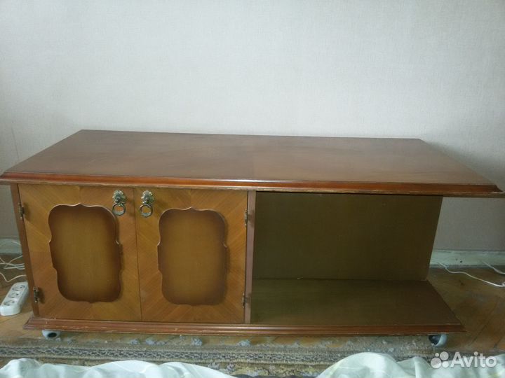 Тумба для телевизора большая, винтаж