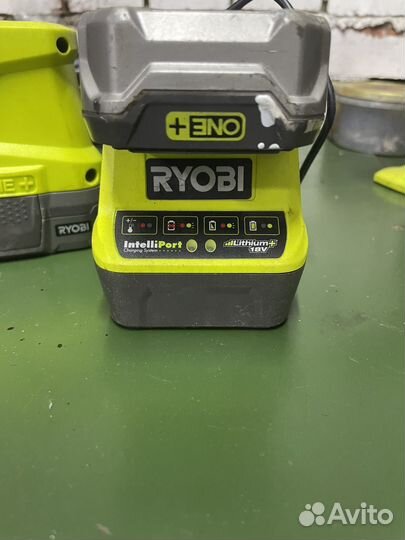 Аккумулятор ryobi one RB18L20 Зарядка для акб