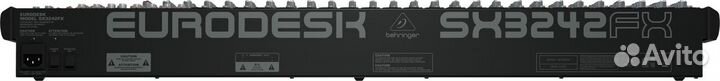 Микшерный пульт Behringer SX3242FX