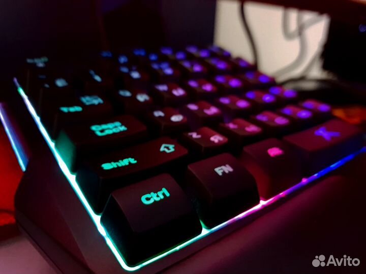 Комплекты, клавиатуры, мышки для игр и работы