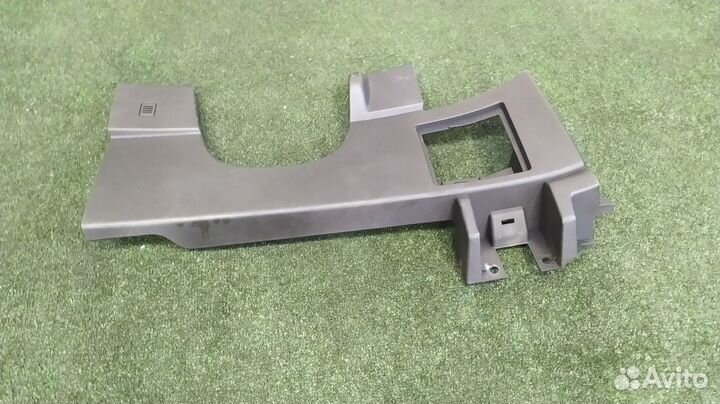 Консоль под рулевой колонкой Nissan Dualis KJ10