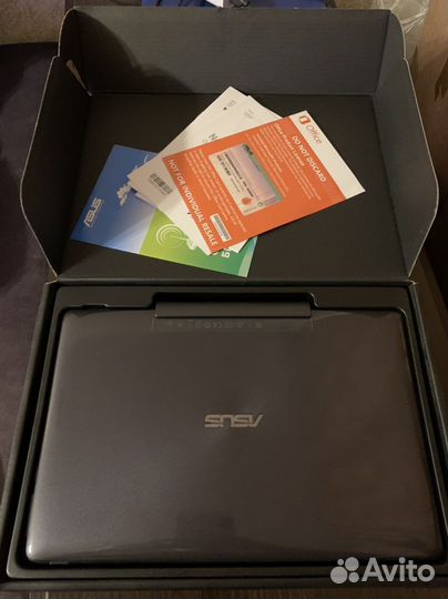 Планшет-трансформер Asus