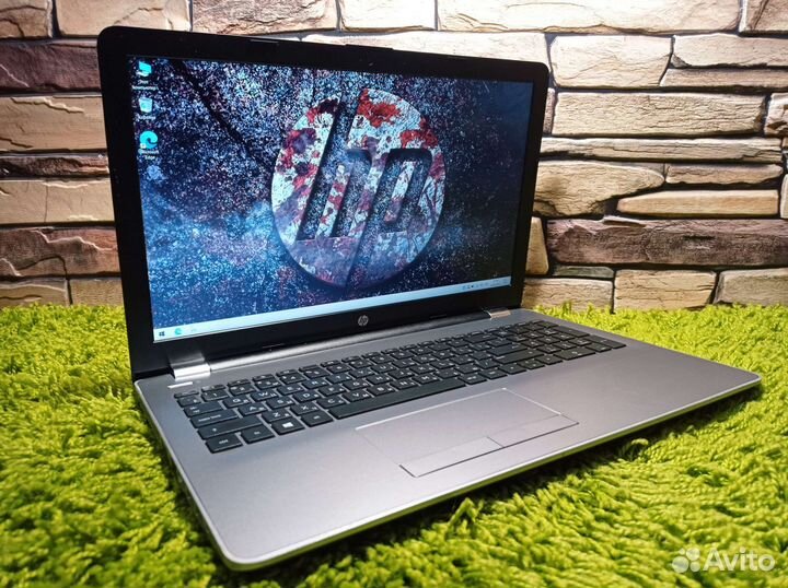 Новое состояние HP Core i5-7200 8Gb NVMe FullHD