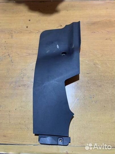 Накладка консоли передняя левая Mitsubishi Lancer