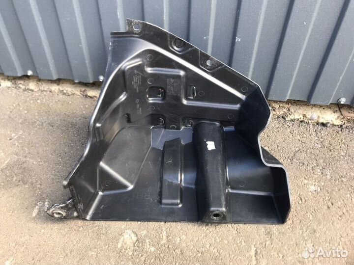 Пыльник бампера задний правый Hyundai Santa Fe