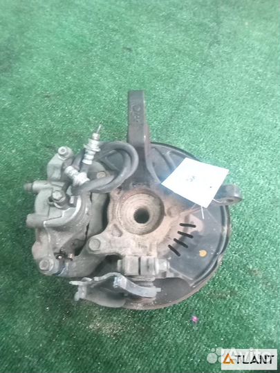 Ступица передняя правая nissan note