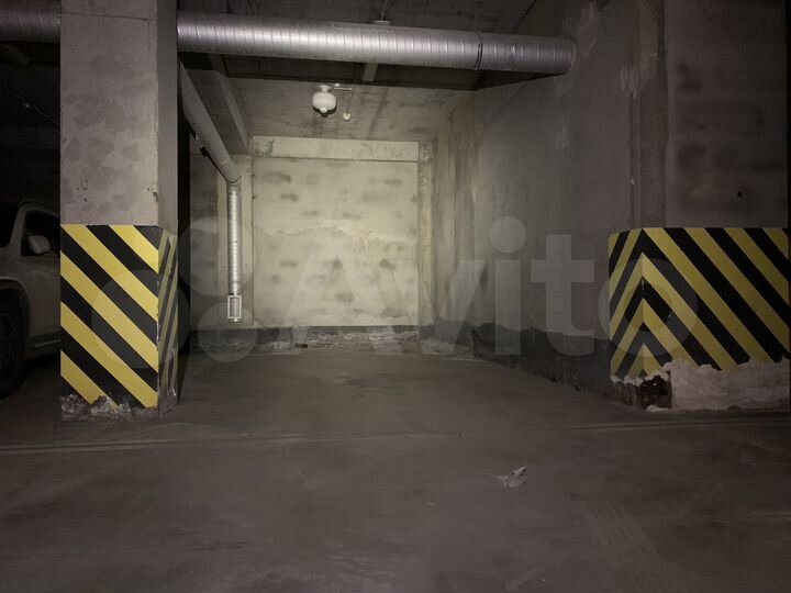 Машиноместо, 20 м²