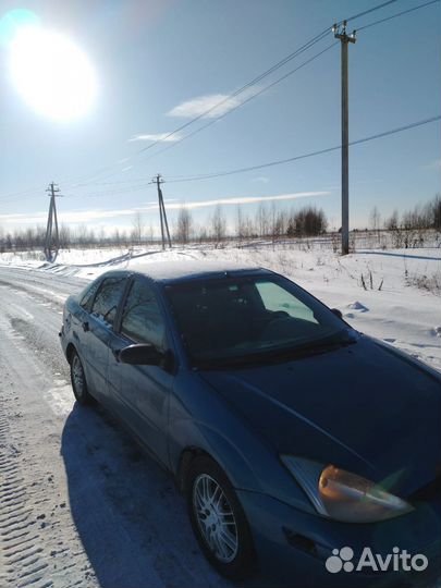 Ford Focus 2.0 AT, 2000, битый, 196 000 км