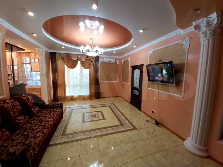 3-к. квартира, 82 м², 10/22 эт.