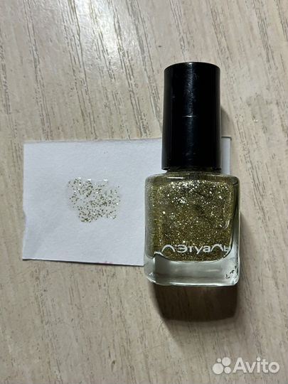 Лаки для ногтей красный/блестящий