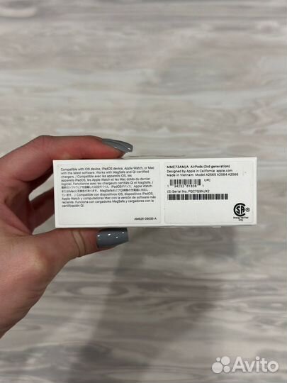 Зарядный кейс Apple AirPods 3(3 го поколения)