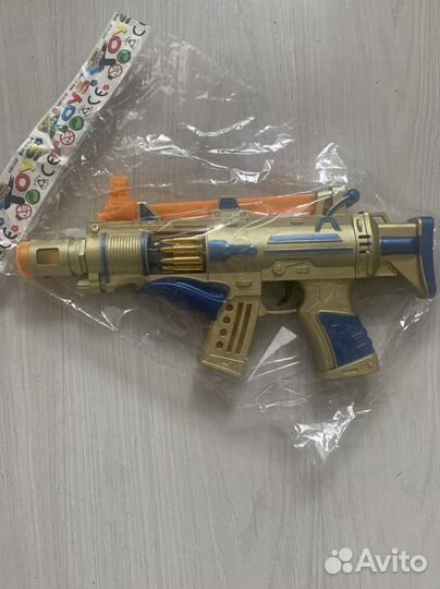 Пистолет на батарейках