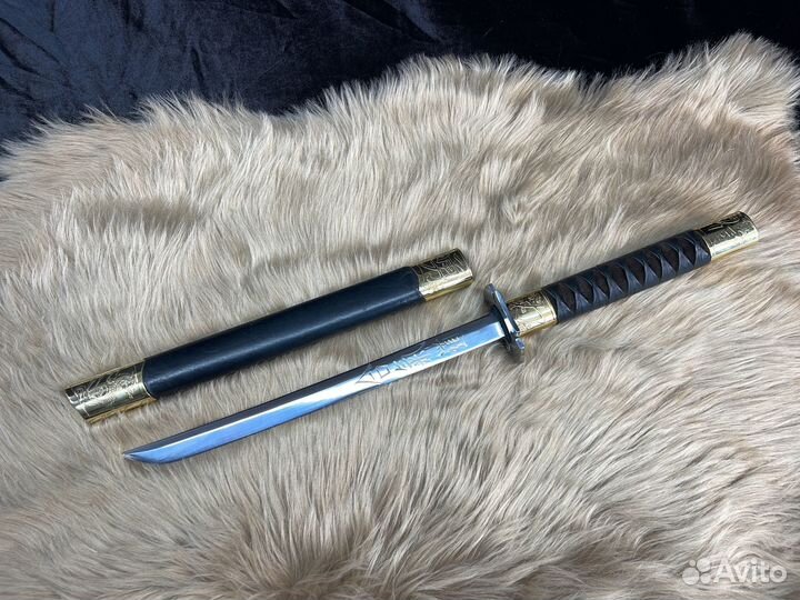 Японский кинжал Танто