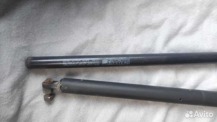 Амортизатор капота демпфер Mercedes w201 E190