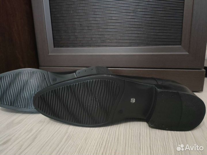 Туфли мужские 40 размер новые