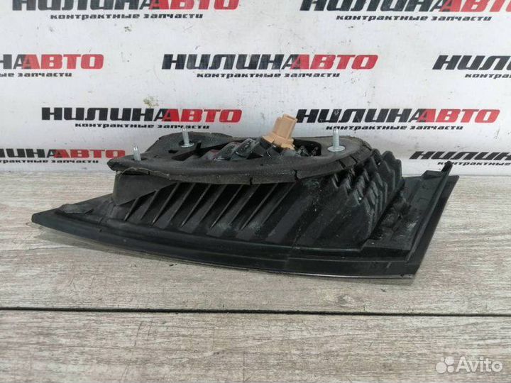 Фонарь левый в крышку багажника Honda Civic 8 1.8