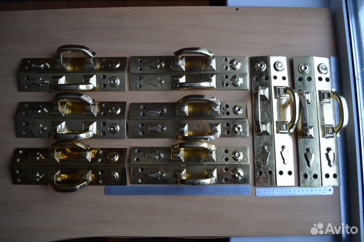 Дверные ручки 