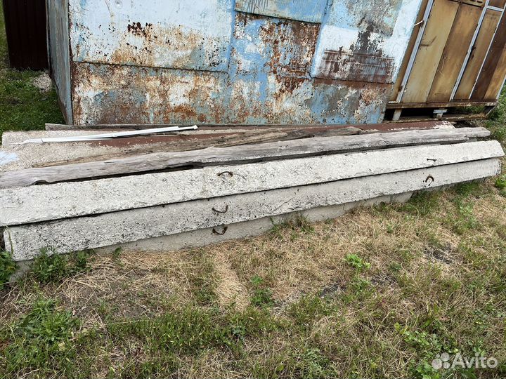 Продам пасынки железобетонные 4 метра, 10 штук