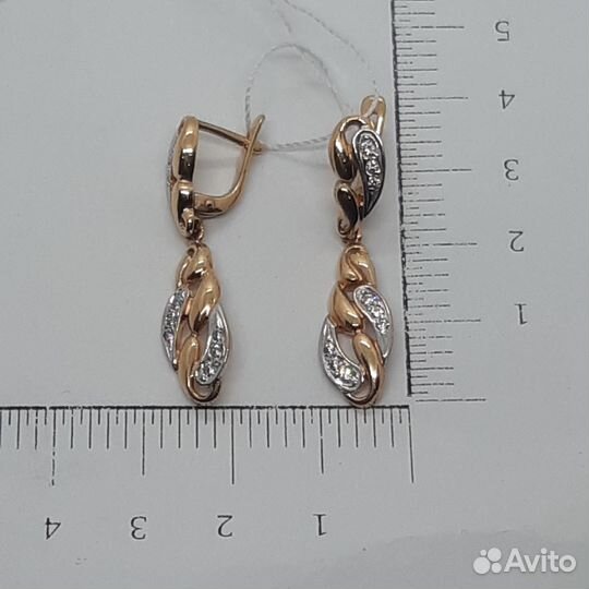 Серьги с синтетическим камнем Золото