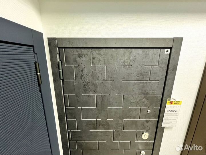 Входная металлическая дверь новая