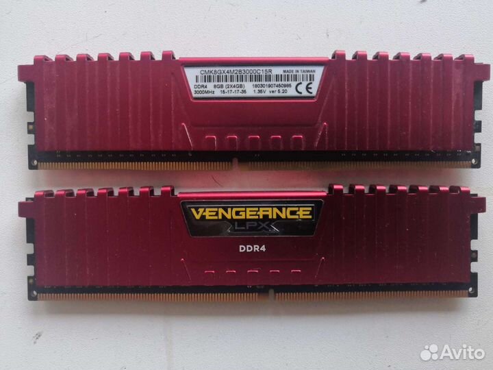 Комплект оперативной памяти 2x4GB