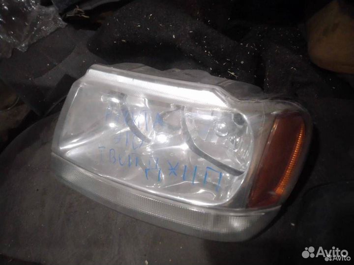 Фара левая Jeep