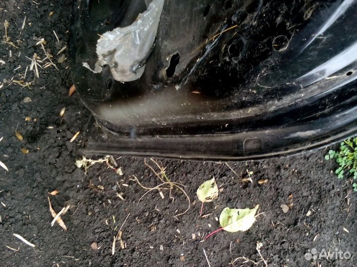 Дверь для митсубиси лансер 10