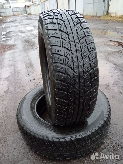 Kumho I'Zen RV Stud KC16 215/70 R16 100T