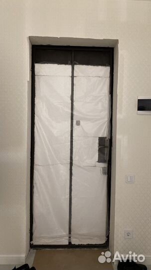 Входная металлическая дверь