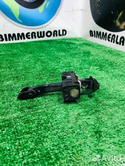 Ограничитель открывания двери задней левой BMW 3