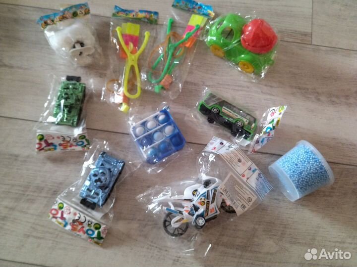 Игрушки