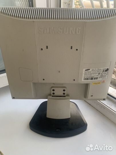 Монитор samsung syncmaster 710n