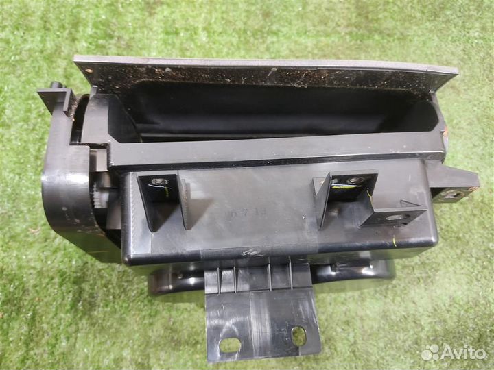 Подстаканник Subaru Tribeca WX 2006