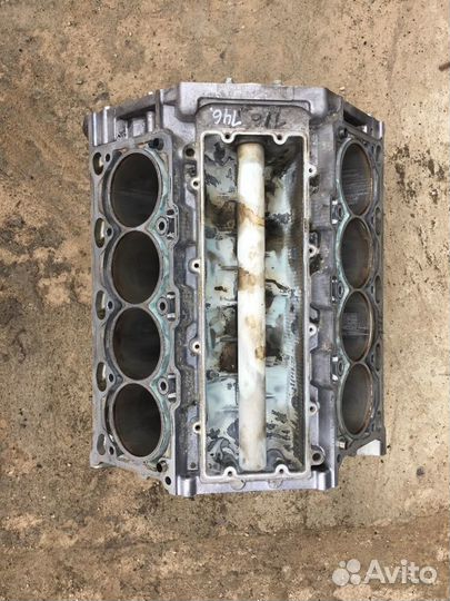 Блок цилиндров BMW 7-Series E65 E66