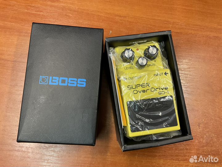 Гитарная педаль эффекта овердрайв boss SD-1