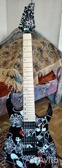 7 струнная электрогитара