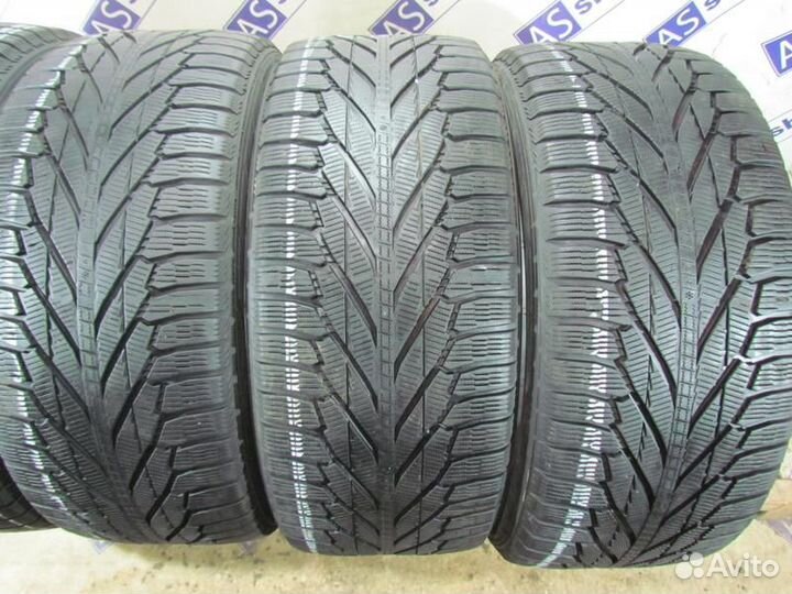 Nokian Tyres Hakkapeliitta R2 SUV 275/45 R20 96R