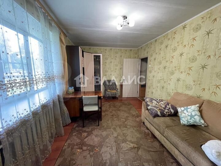 2-к. квартира, 50 м², 1/9 эт.