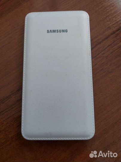 Паурбанк Samsung