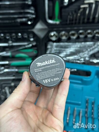 Шуруповерт Makita 18v