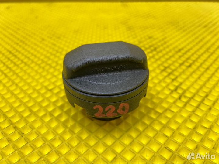 Крышка топливного бака Volkswagen Touareg 7LA 2.5