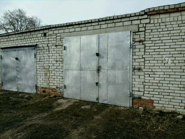 2-к. квартира, 49 м², 1/3 эт.